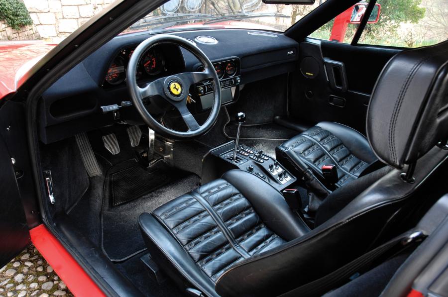  Ferrari 288 GTO 1985 года  (фото 15 из 31)